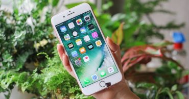 Thay mat kinh cam ung iphone gia re viendidong 370x194